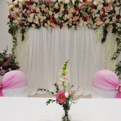 Floral stage and flower wall pinks